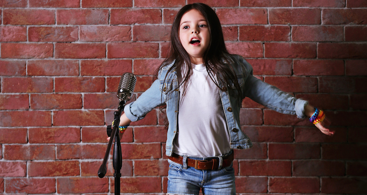 سلبریتی‌های کوچک - تغییر شکل کودکان کار در عصر مدرن